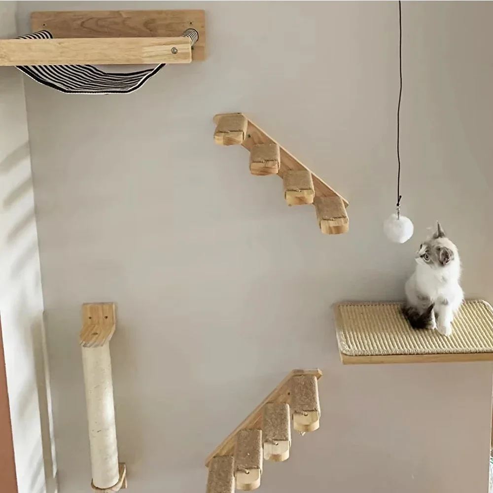 Marco escalada madera gato con plataforma salto y pasos pared