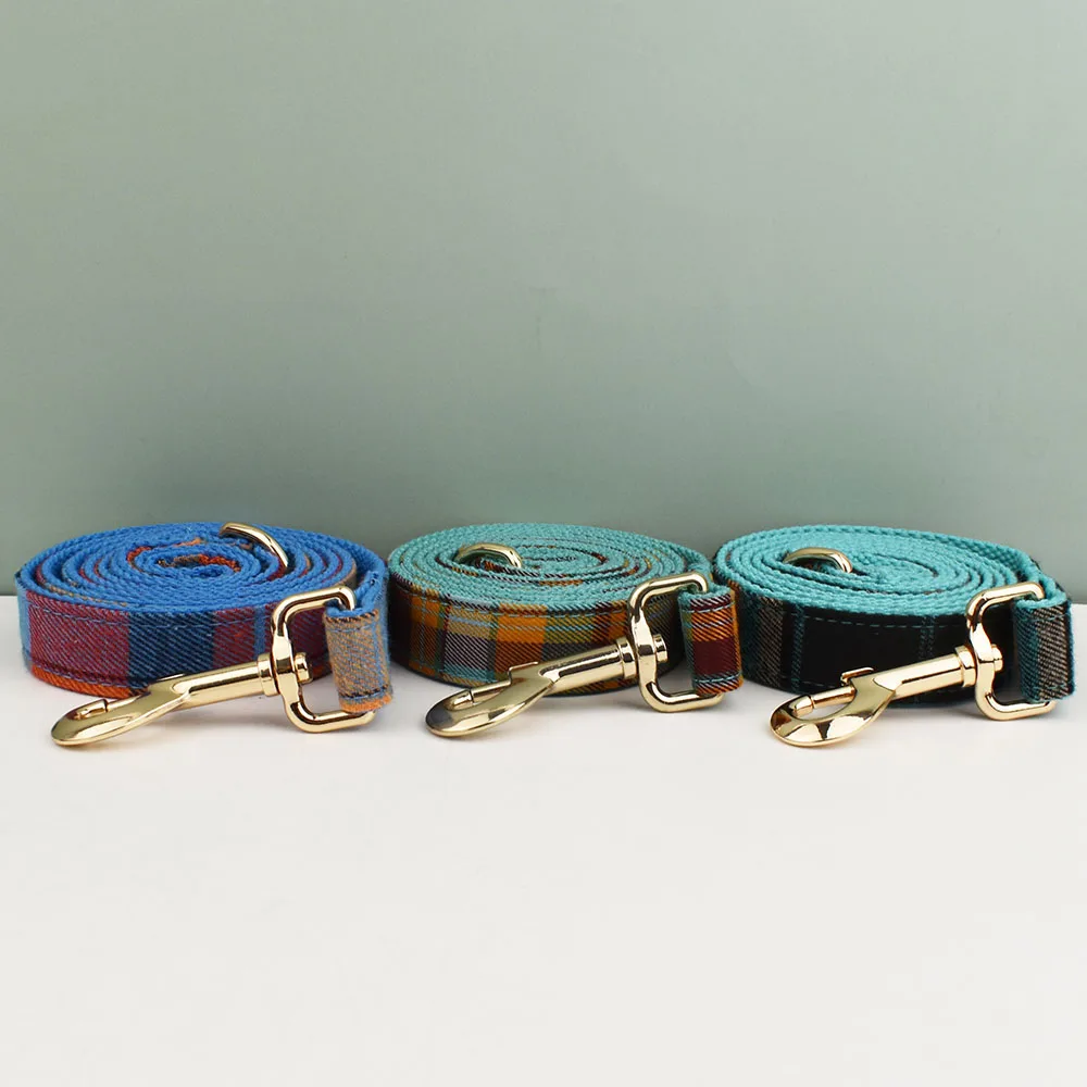 Diseñador de Collar de perro a cuadros con pajarita, accesorios personalizados para perros, conjunto de correa de Collar para mascotas de lujo - imagen 2