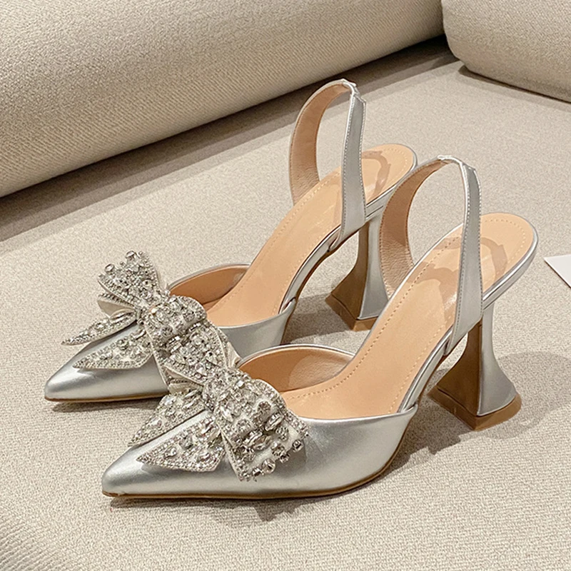 Zapatos con tacón rojo y lazo de lentejuelas para gatos y perros - imagen 2