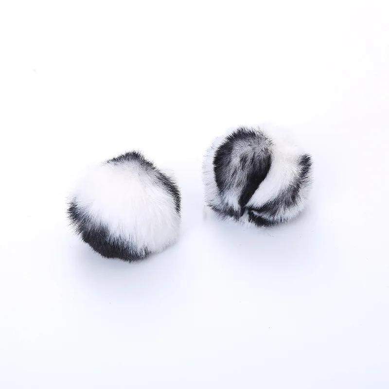 Bolas peludas interactivas para gatos – Diseño leopardo, suaves para masticar - imagen 4