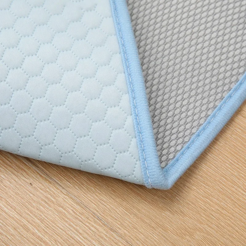 Esteras refrescantes de verano para mascotas, almohadillas de cama suaves y cómodas para el hogar, cojín para sofá para gatos, suministros de disipación de calor para cachorros y gatitos - imagen 3