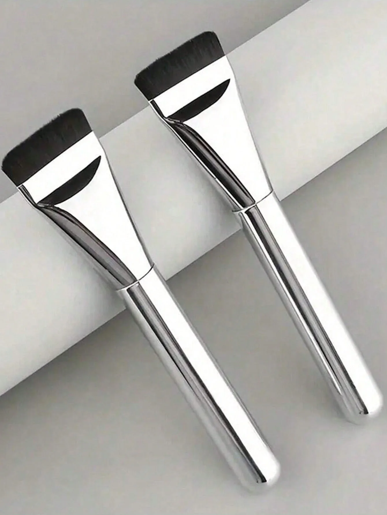 Brocha maquillaje base líquida ultrafina sin rastro – Cabezal plano - imagen 3