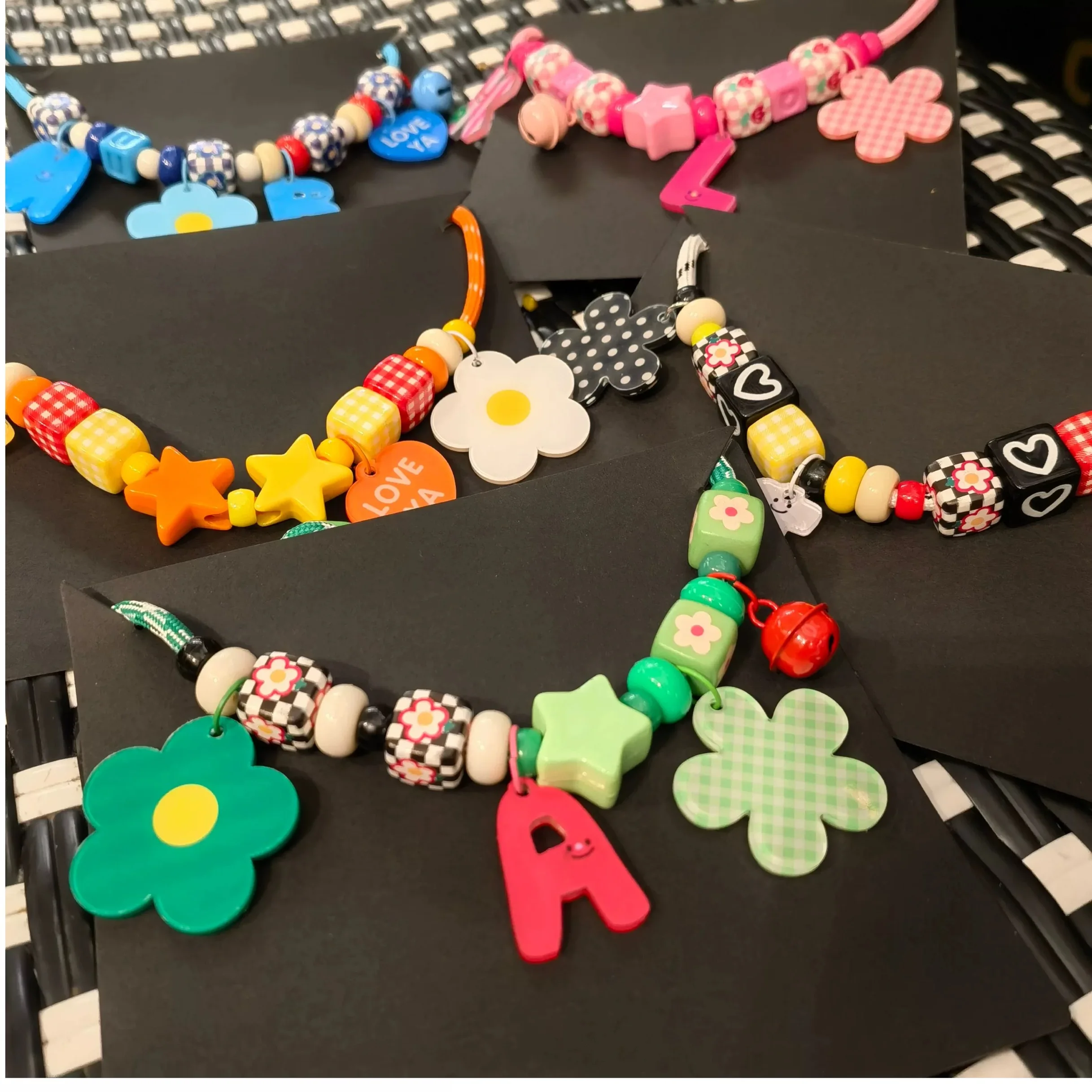 Collar suave personalizado para gato con letras y campana