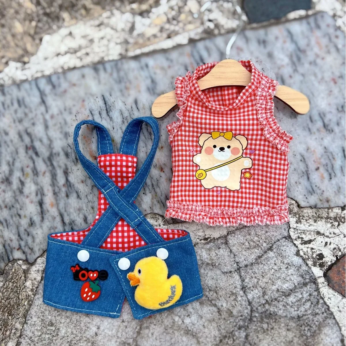 Camisola de otoño e invierno para mascotas, Falda corta, camisola de mezclilla exterior para perros, falda de oso de peluche Yorkshire Malzis, faldas de peluche, vestido de fresa - imagen 3