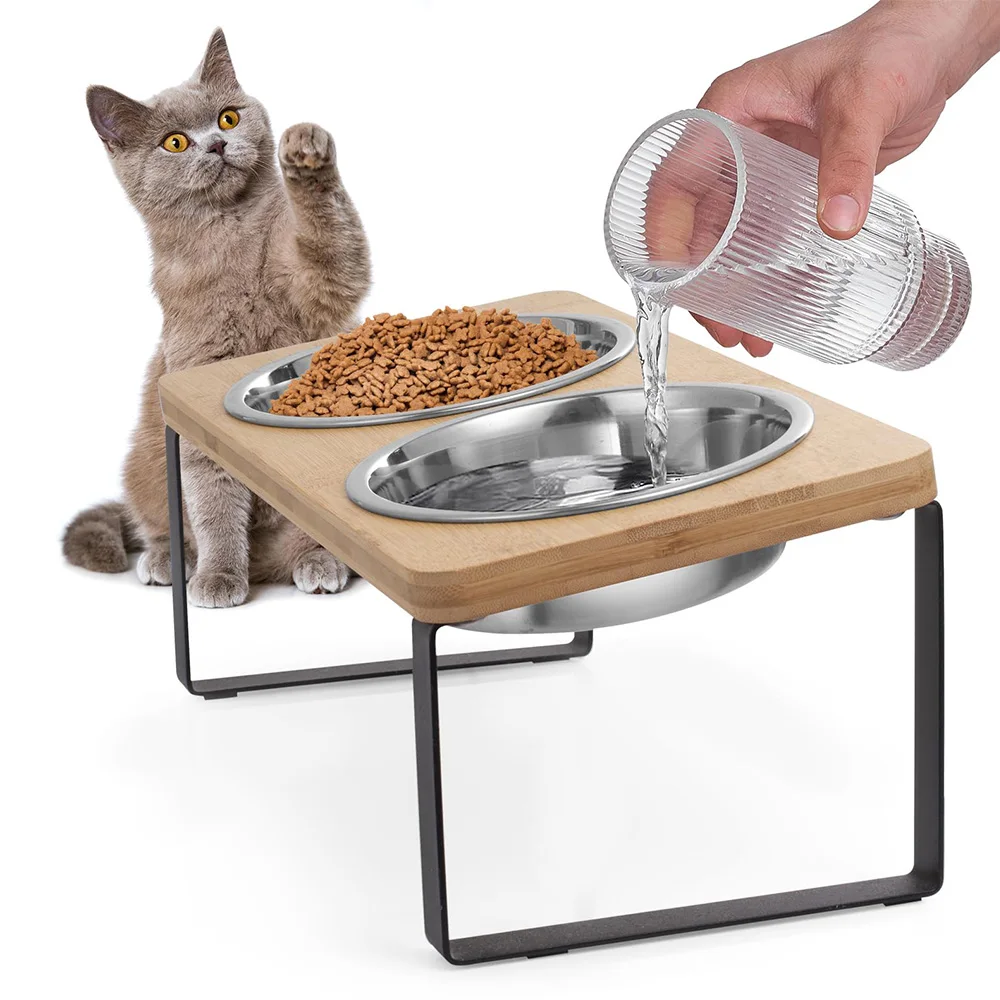 Soporte elevado para cuencos de agua y comida para gatos 15 °   Soporte de madera elevado inclinado con 2 platos de acero inoxidable para gatos y perros pequeños