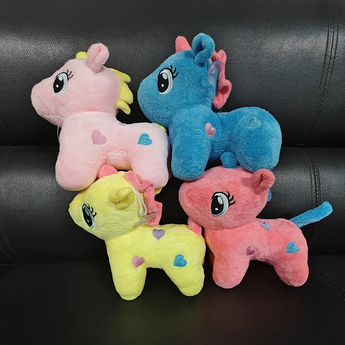 Detalle de la costura reforzada del peluche