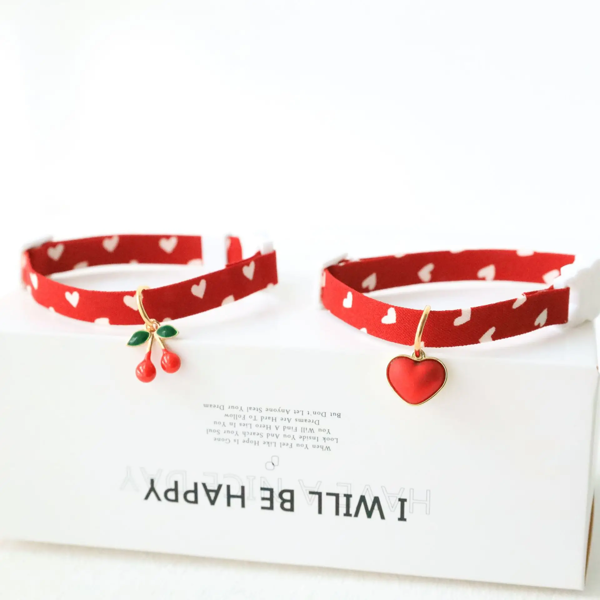 Collar pequeño para gato de 18-48 CM, Collar de seguridad con forma de corazón, corbata para perro, correa ajustable para cachorro, gatitos, Collar con campana - imagen 2