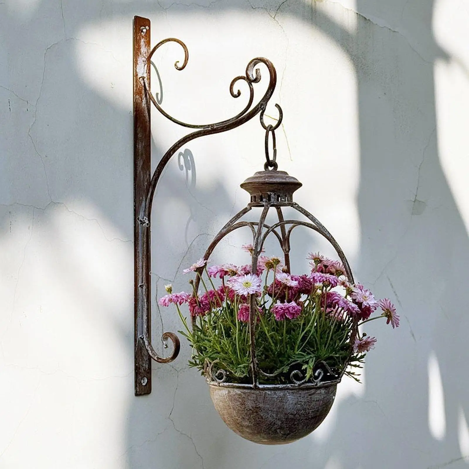 Wall Planter, Vintage Style, Classic Hanging Flower Pot for Fence,