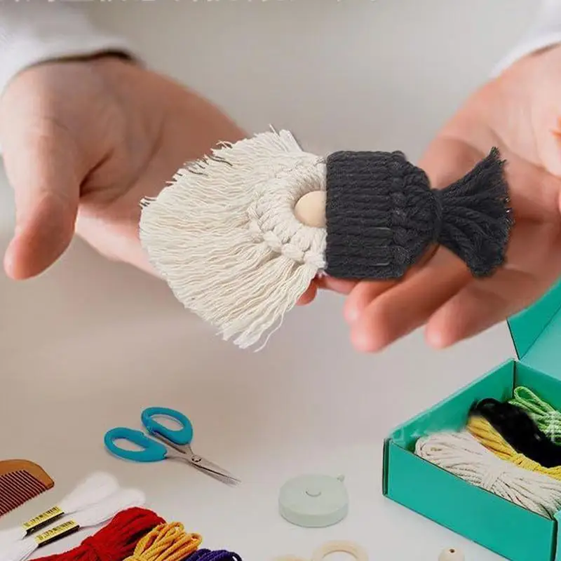 Kit de gnomos de macramé de Navidad, manualidades artísticas para árbol de Navidad, espejos de coche, puertas, ambiente navideño - imagen 4