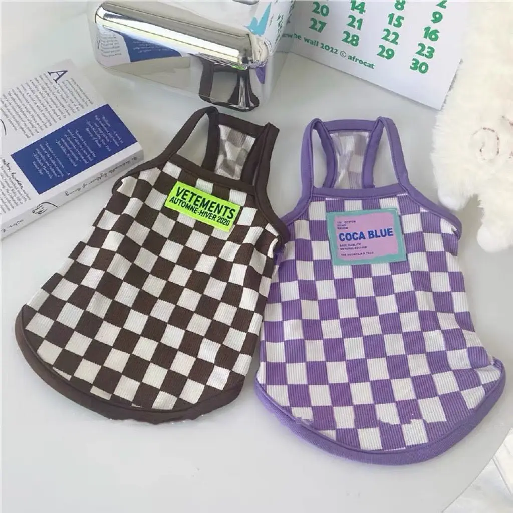 Camisola de tablero de ajedrez para mascotas, ropa de tendencia de verano para perros, chaleco de peluche transpirable para gatos, anticaída de cabello - imagen 4