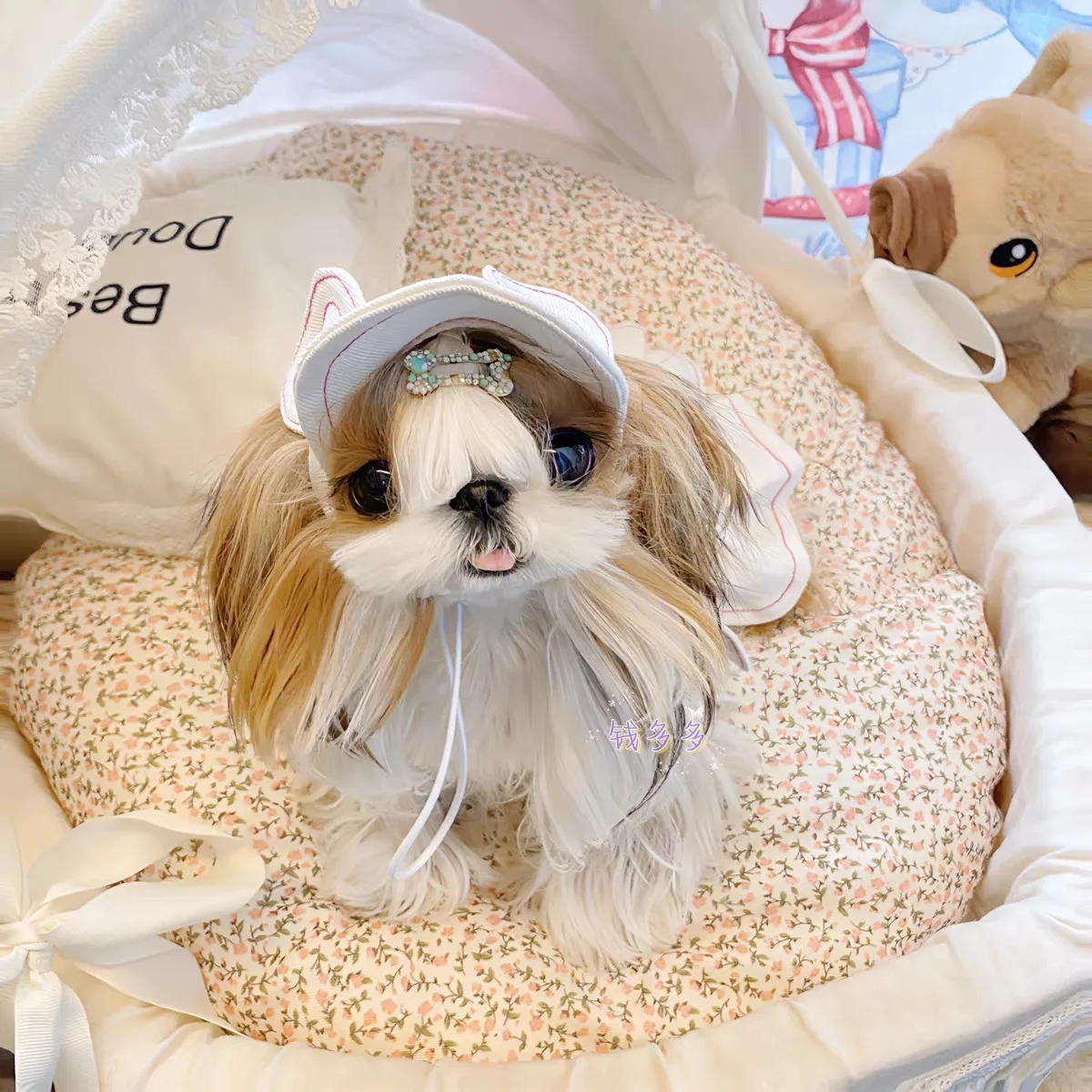 Falda de tirantes de lujo para perros pequeños, tela vaquera blanca con sombrero, ropa para mascotas de primavera y verano, ropa para mascotas Yorkshire maltés para perros y niñas, vestido para cachorros - imagen 2