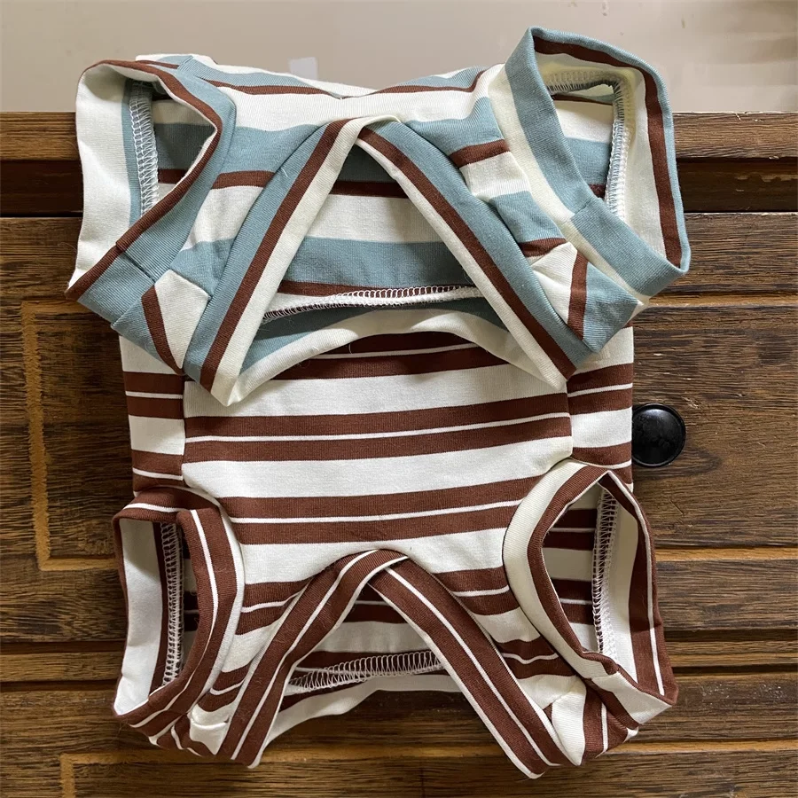 Traje de verano suave para gato de cuatro patasCamiseta marrón de manga corta a rayas de algodón para Sphinx Cat en primavera Chaleco suave para gatitos - imagen 5