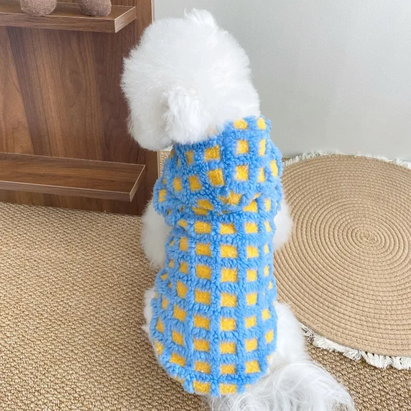 Ropa bonita de felpa a cuadros para perros con sombrero, felpa gruesa, cálida, resistente al frío, ropa de invierno para perros pequeños, abrigos de algodón para cachorros, chaquetas - imagen 4