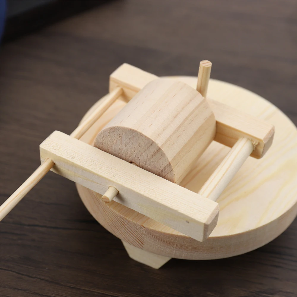 Juguete interactivo de madera para masticar loros, molino duradero con forma de molino, juguete para masticar para pájaros, cacatúas, peonías, accesorios para jaulas, 1 ud. - imagen 5