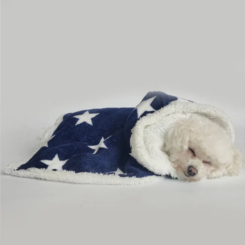 Capa de estrella con capucha para otoño e invierno, pijamas para mascotas, capa cálida de felpa para perros, oso de peluche, manta para cachorros pequeños y gatitos, ropa para cachorros - imagen 3