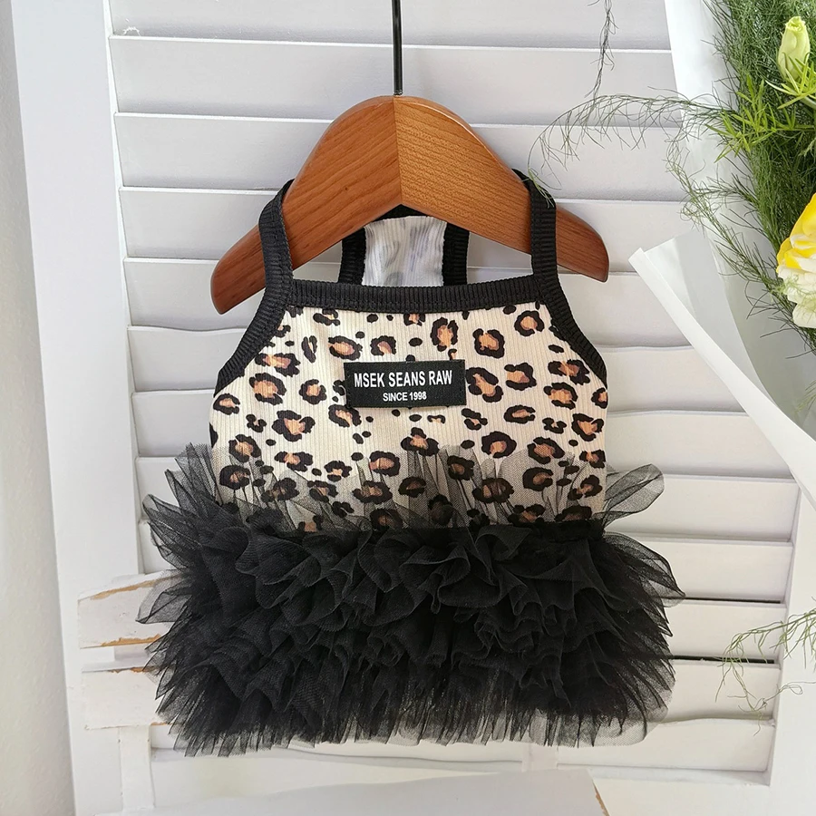 Vestido de verano transpirable para perros y gatos - imagen 3