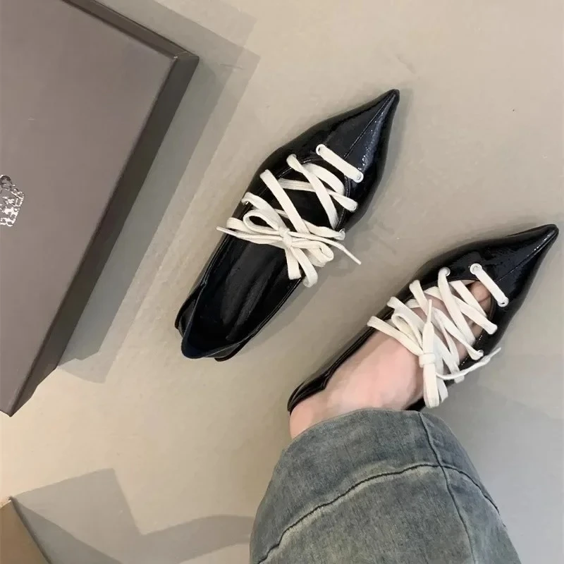 Ropa bidireccional, cabeza afilada, cordones de cuero brillante, zapatos individuales pequeños sin cordones Retro franceses, temporada primavera otoño, zapatos informales para mujer