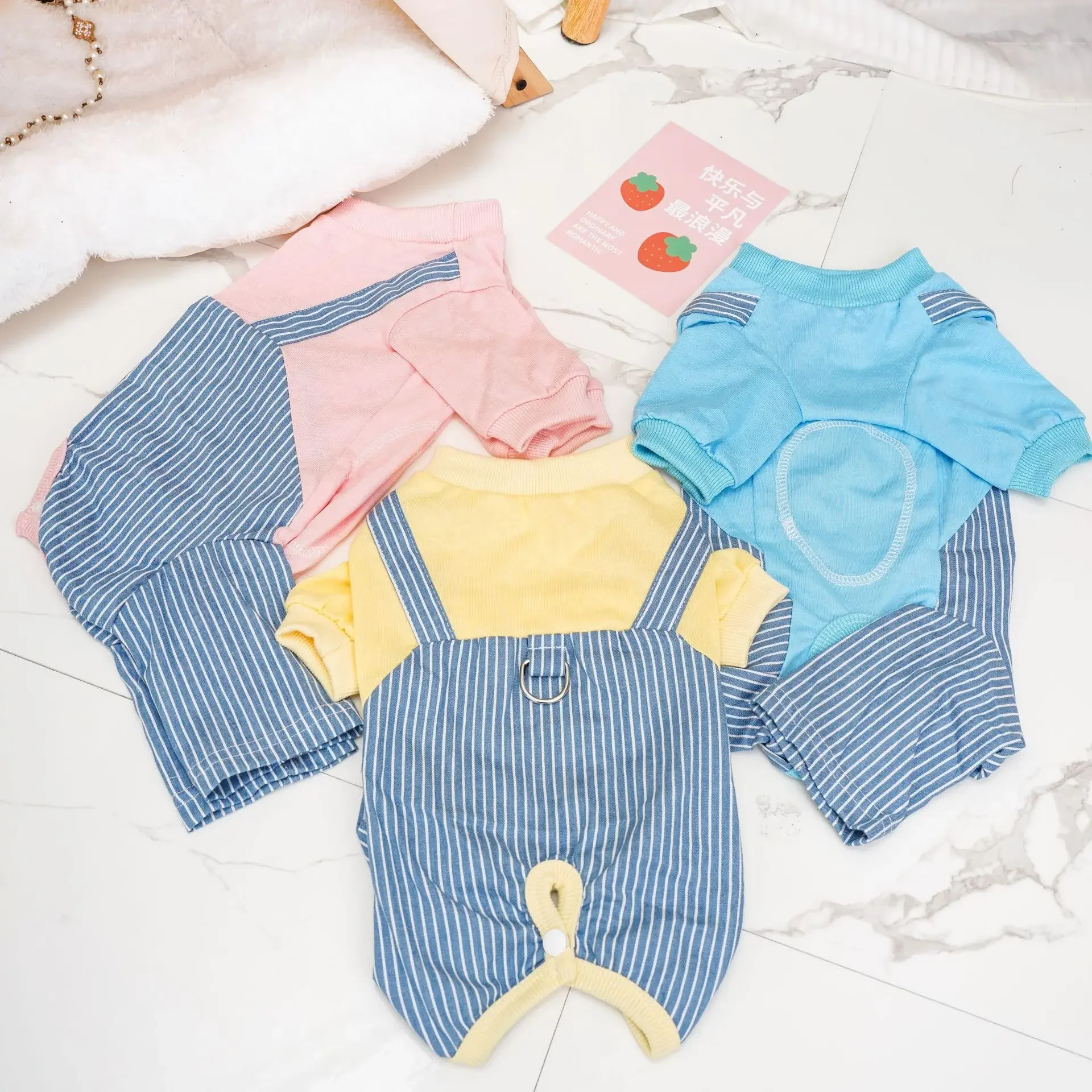 Mono a rayas para mascotas, ropa para perros pequeños, ropa de retazos de colores contrastantes, pantalones con tirantes para el hombro de cuatro patas, oso de peluche