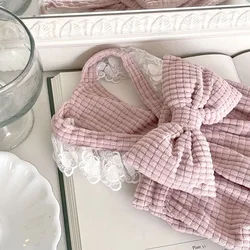 Ropa para perros y gatos: vestidos de invierno, lazos y trajes