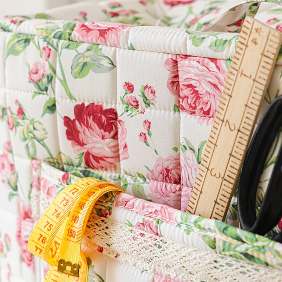 Funda acolchada floral antipolvo para máquina de coser con bolsillos - imagen 4
