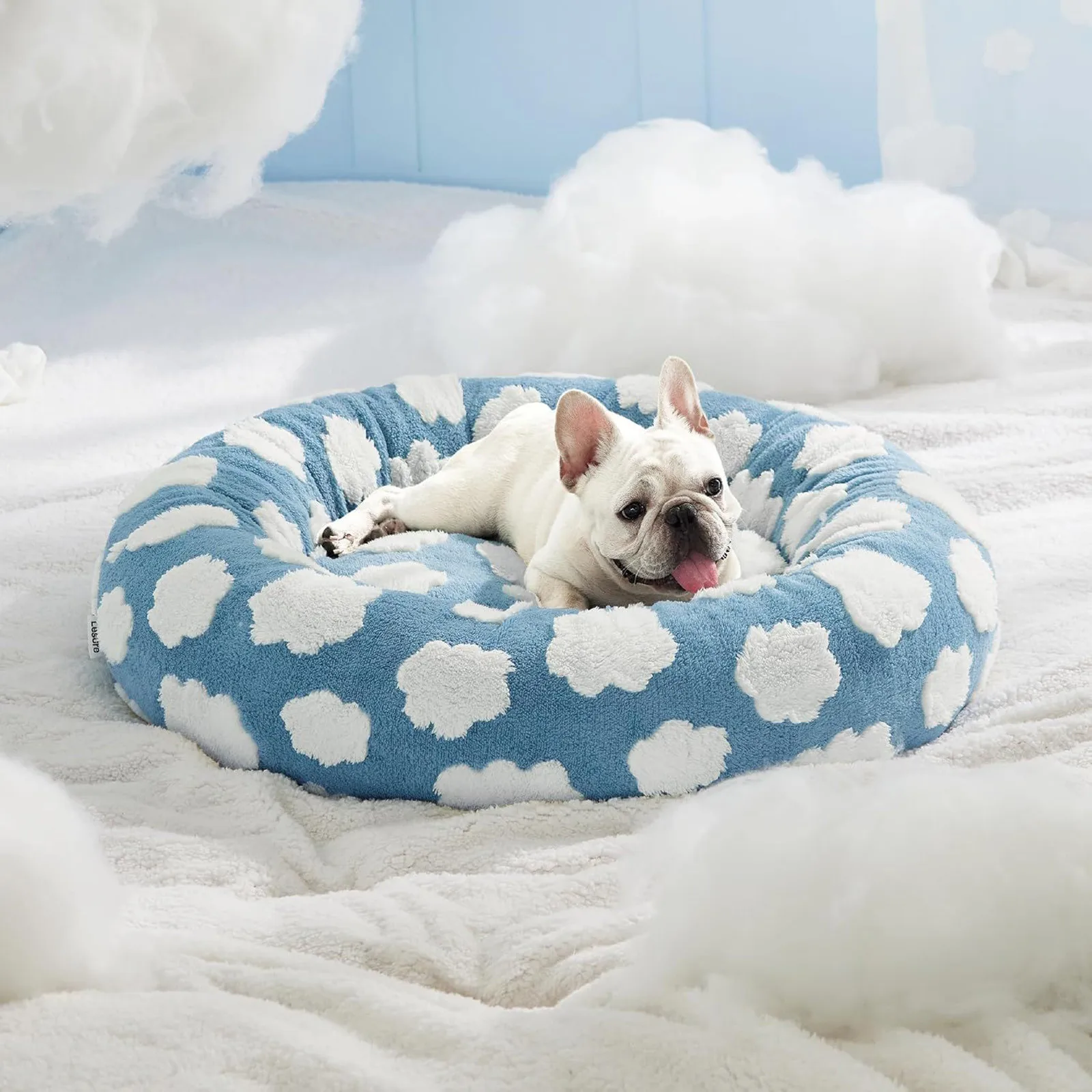 Perrera para perros pequeños con nubes de cielo, bonita cama para mascotas con forma de Donut, camas lavables para cachorros, sofá acogedor, camas redondas antideslizantes de felpa peluda para gatos - imagen 4