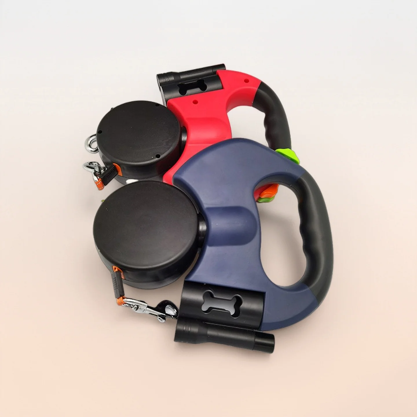 Correa retráctil para perrito doble con luz LED, giratoria 360 sin enredos para cada frenado independiente de perros con cables reflectantes de 3M - imagen 4