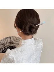 Horquilla borla perlada elegante para gatos y perros de pelo largo