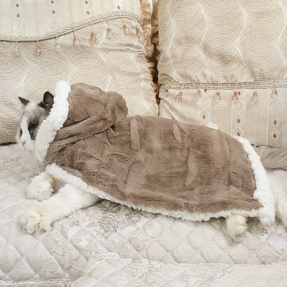 Manta de felpa de otoño e invierno para mascotas con aislamiento de felpa, capa para mascotas, manta de piel de conejo, camisón para perros pequeños, pijamas, ropa para cachorros - imagen 4