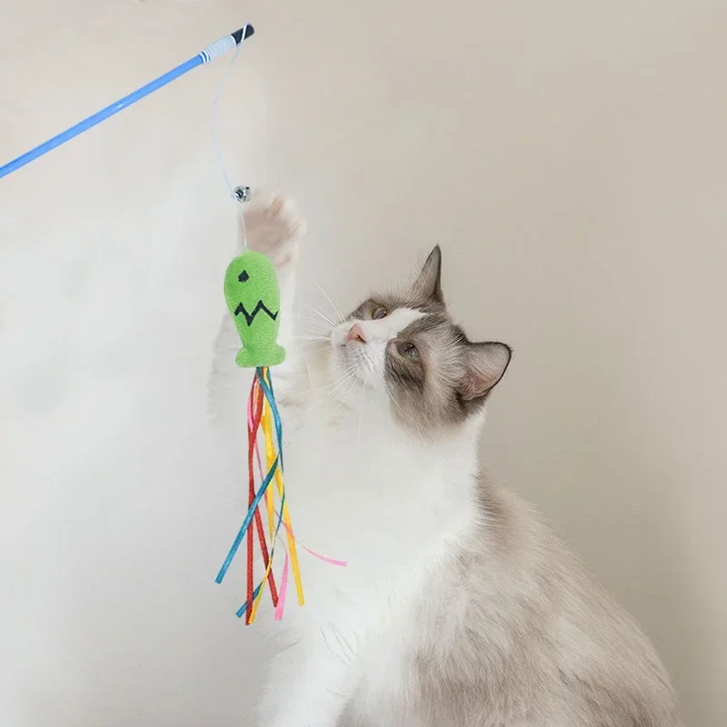 Juguetes interactivos para gatos, pez colorido, palo para gato, pez de juguete loco, juguetes interesantes para gatos, cinta colorida, juguete de peluche para rascar - imagen 4