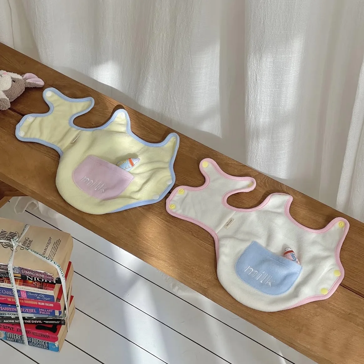 Chaleco de felpa suave para mascotas, abrigo cálido con bolsillo en contraste, ropa para cachorros, ropa para perros pequeños, otoño e invierno - imagen 2