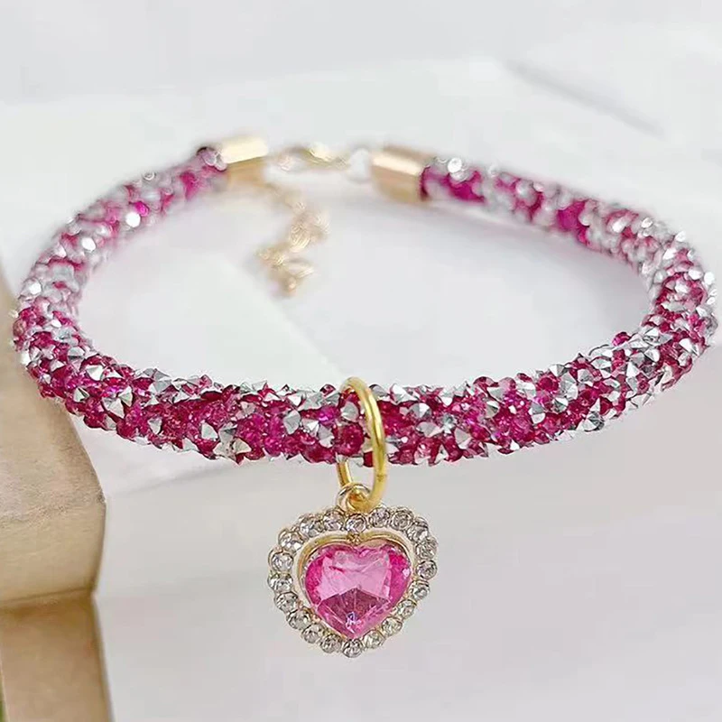 Collar ajustable para mascotas, Collar de perro y gato con colgante de corazón de circonita de diamante, joyería de lujo, collares de Metal para cachorros, accesorios para perros - imagen 4