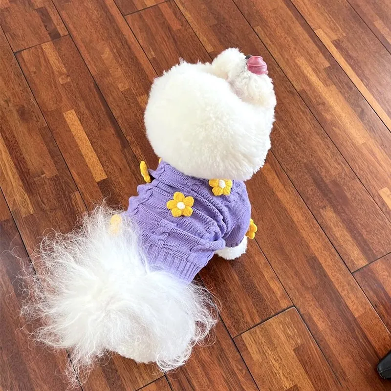 Suéter de flores para perros, abrigo de pata de gallo para mascotas, chaqueta de celosía térmica engrosada, ropa de diseñador para perros, diseño de moda, Invierno - imagen 4