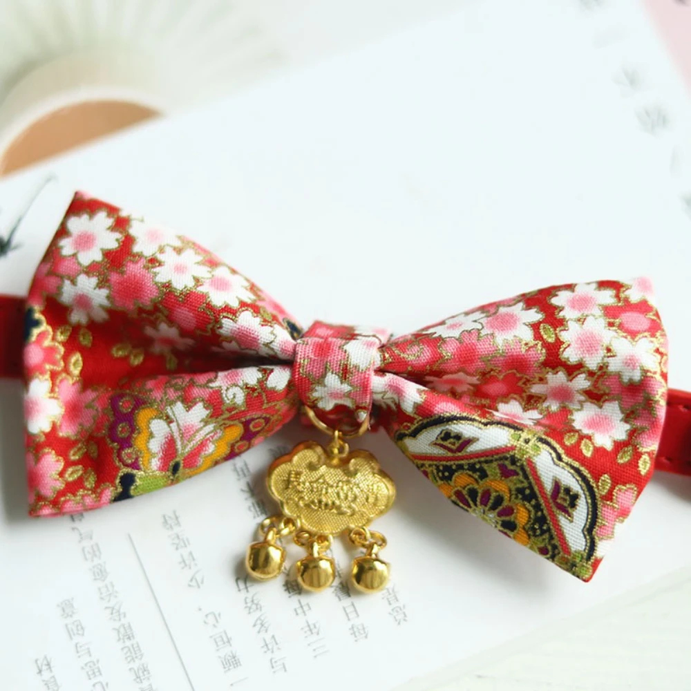 Collar ajustable para gatos y perros con lazo decorativo - imagen 4
