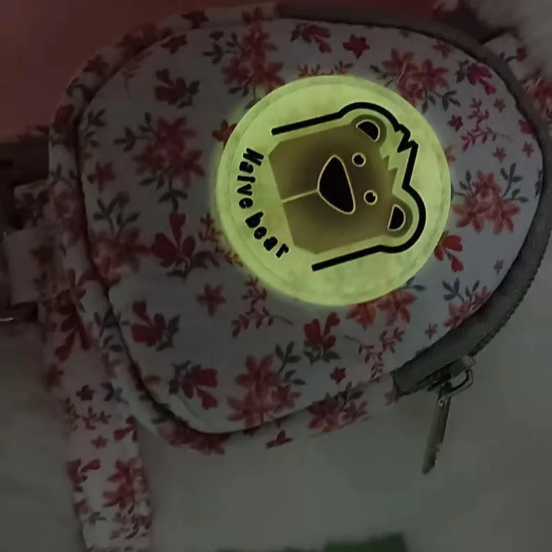 Juego de arnés y correa florales para mascotas, chaleco ajustable para perros y gatos con bolsa para aperitivos, accesorios para caminar al aire libre de 1,2 m - imagen 4