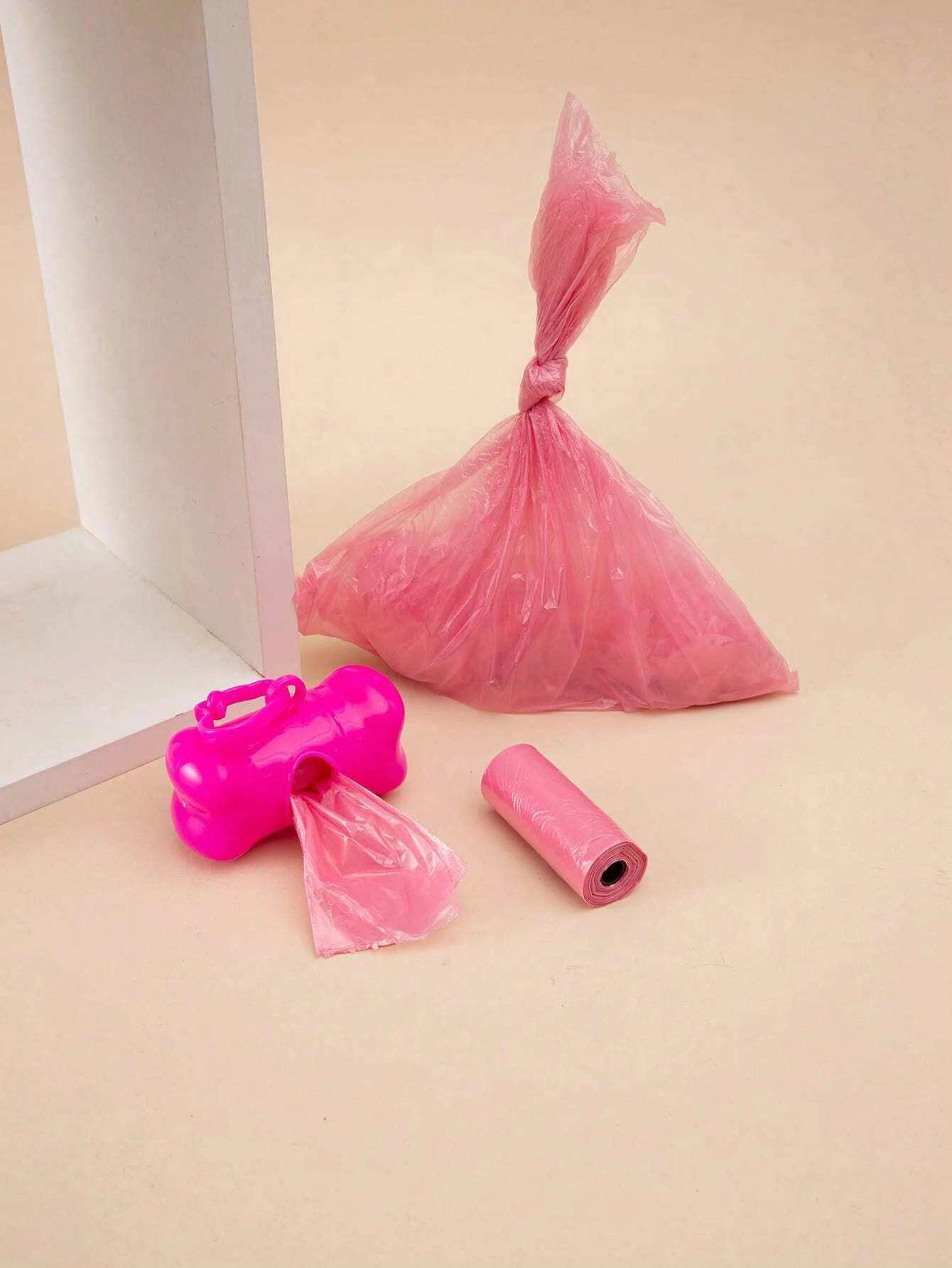 Dispensador hueso con gancho para bolsas de excrementos perro - imagen 3