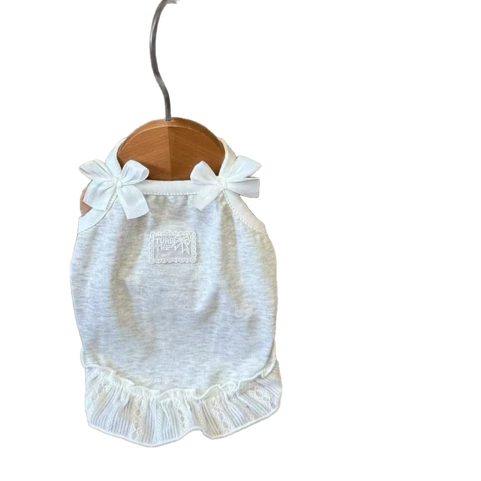 Vestido de peluche con lazo para gatos y perros pequeños