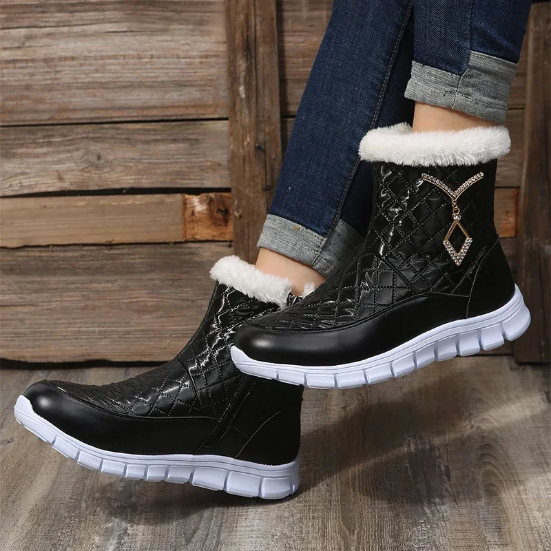 Botas de nieve gruesas e impermeables para mujer, botines cálidos de felpa con decoración de Metal, antideslizantes, de cuero PU, con cremallera, a la moda, para invierno - imagen 4
