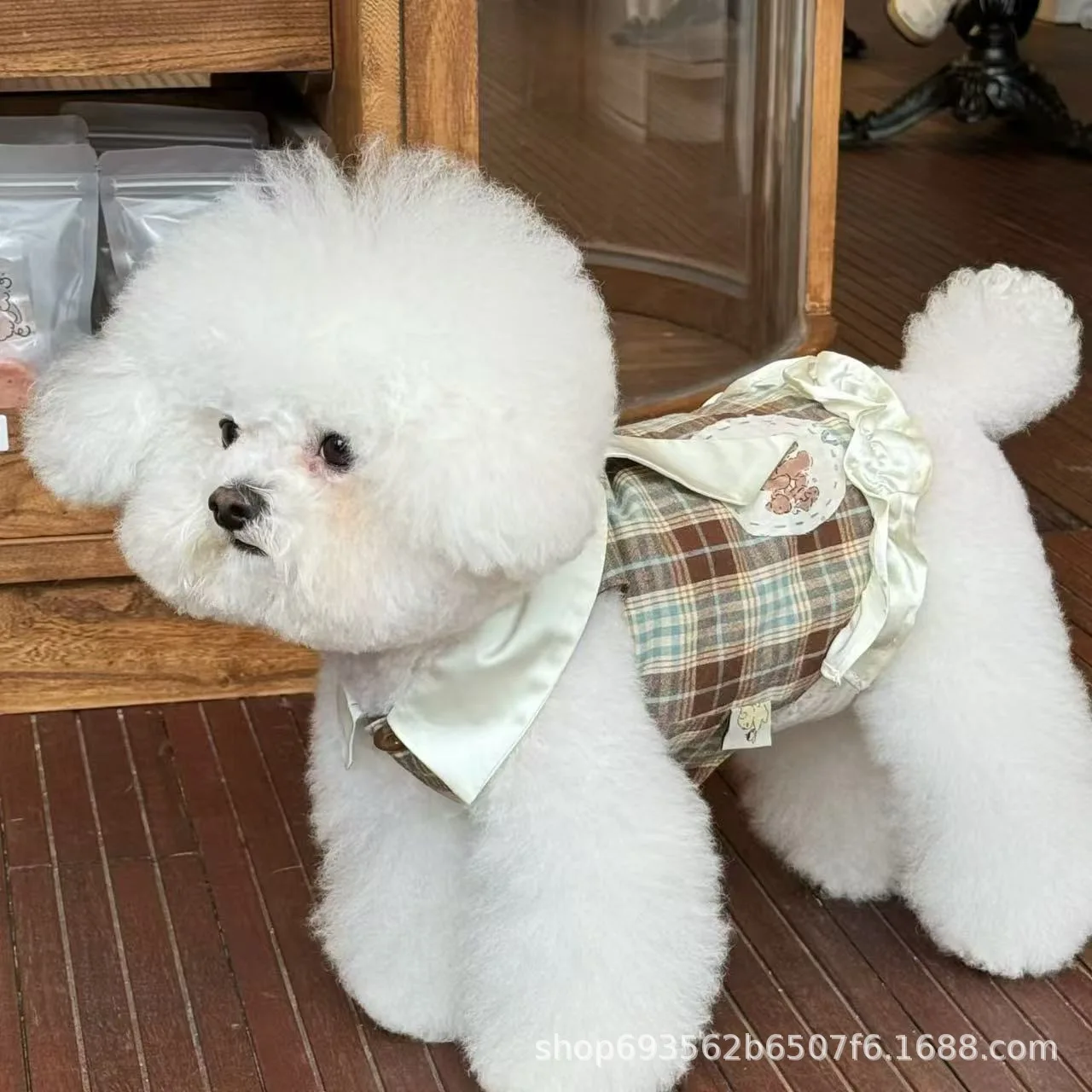 Falda de encaje a cuadros para otoño/invierno, chaleco para gato, vestidos para perros con lazo de peluche para perros pequeños, ropa para cachorros - imagen 3