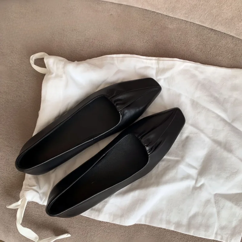 Zapatos planos de ballet negros para mujer con punta cuadrada arrugada ‌   Zapatos elegantes de cuero para mujer, mocasines poco profundos sin cordones para primavera y otoño - imagen 2