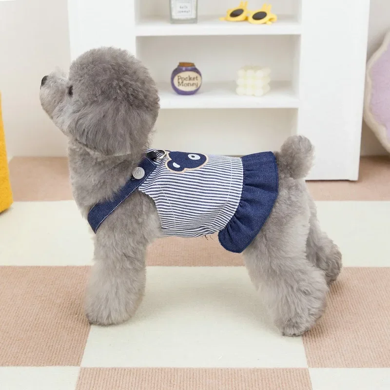 Ropa para perros pequeños, falda vaquera con tirantes finos de primavera, bonito vestido a rayas de osito, peluche pequeño, ropa remolcable para mascotas de dos patas - imagen 4