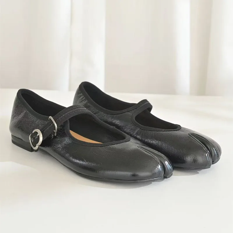 Zapatos Mary Jane de cuero cómodos para perros en paseos