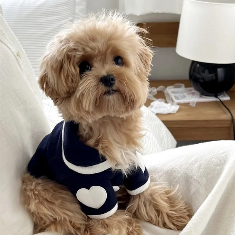 Pijamas para mascotas, camisa de fondo de peluche, chaleco cálido de Bichon, ropa de invierno con estampado de corazón para perros, ropa de dos patas con botón a presión para cachorros - imagen 2