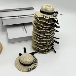 Sombreros de verano para mascotas, gorros artísticos de paja con protección solar, productos de sombrero de viaje con lazo, accesorios de decoración en miniatura creativos, gorros para perros y gatos