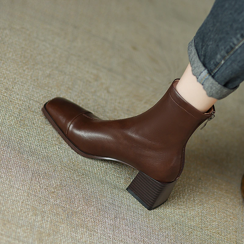 Botas cortas de estilo Retro para mujer, botines con cremallera trasera, tacones altos cuadrados, zapatos de otoño e invierno - imagen 3