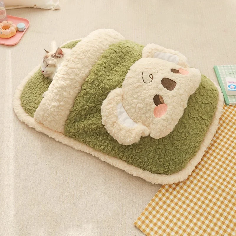 Saco de dormir de lana para gatos, cama cálida de invierno para gatitos, nido de dormir grueso semicerrado para gatos, cama para gatos, saco de dormir cueva - imagen 4