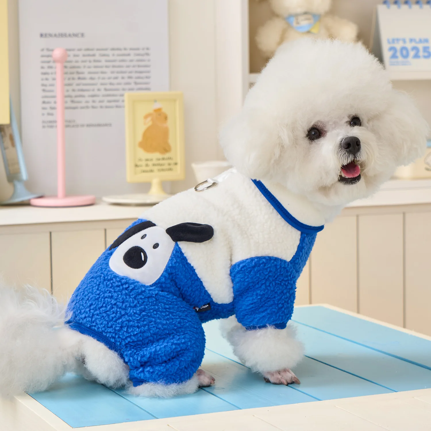 Mono de otoño e invierno para mascotas, abrigo bordado para cachorros, abrigo de felpa de cuatro patas, ropa para cachorros, pijama para perros pequeños