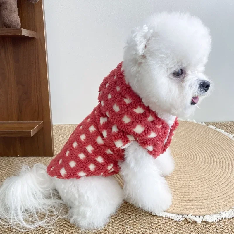 Ropa bonita de felpa a cuadros para perros con sombrero, felpa gruesa, cálida, resistente al frío, ropa de invierno para perros pequeños, abrigos de algodón para cachorros, chaquetas - imagen 2