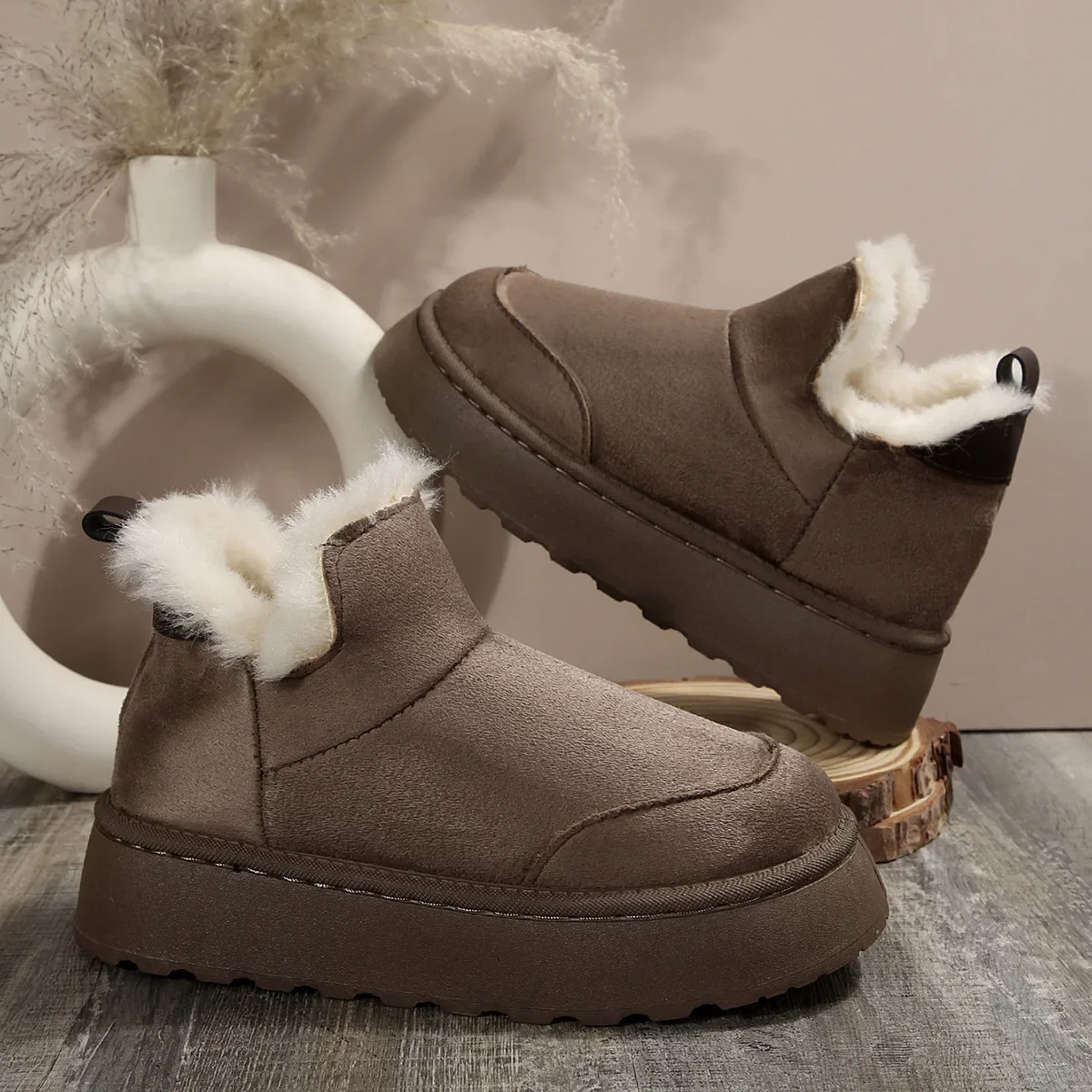Botas de nieve con plataforma antideslizantes y cálidas para mujer, zapatos informales de algodón a la moda para invierno, botines aterciopelados de Color sólido para mujer - imagen 4