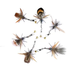 Varita de juguete para gatos con pluma marrón y insectos artificiales