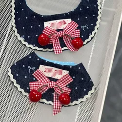 Babero de encaje para perros pequeños con lazo a cuadros y cerezas